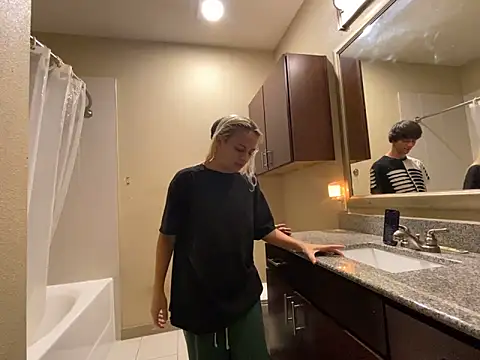 girlfriendmissy online show from February 23, 2025, 8:55 pm