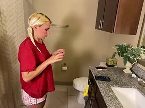 girlfriendmissy online show from May 16, 2026, 1:26 am