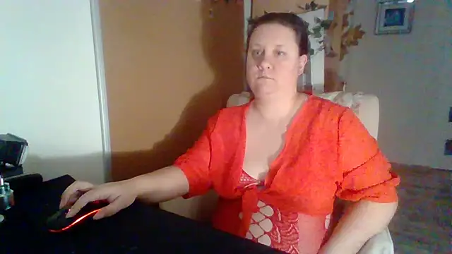 Snapshot of ReifeVenna chatting on December 3, 2024, 4:00 pm ReifeVenna online show from December 3, 2024, 4:00 pm