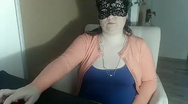 Snapshot of ReifeVenna chatting on January 16, 2025, 3:56 pm ReifeVenna online show from January 16, 2025, 3:56 pm