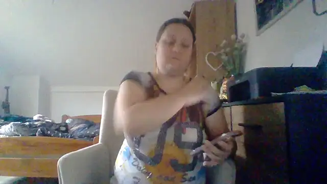 Snapshot of ReifeVenna chatting on September 28, 2025, 3:08 pm ReifeVenna online show from September 28, 2025, 3:08 pm