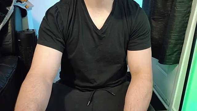 Snapshot of Thekodyy chatting on November 28, 2025, 1:44 pm Thekodyy online show from November 28, 2025, 1:44 pm