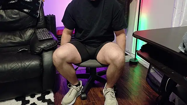 Snapshot of Thekodyy chatting on December 2, 2025, 10:39 am Thekodyy online show from December 2, 2025, 10:39 am