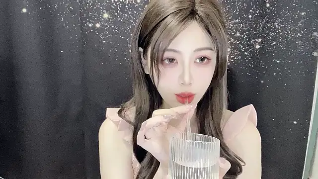 Snapshot of HOHO111111 chatting on December 19, 2024, 4:13 pm HOHO111111 online show from December 19, 2024, 4:13 pm