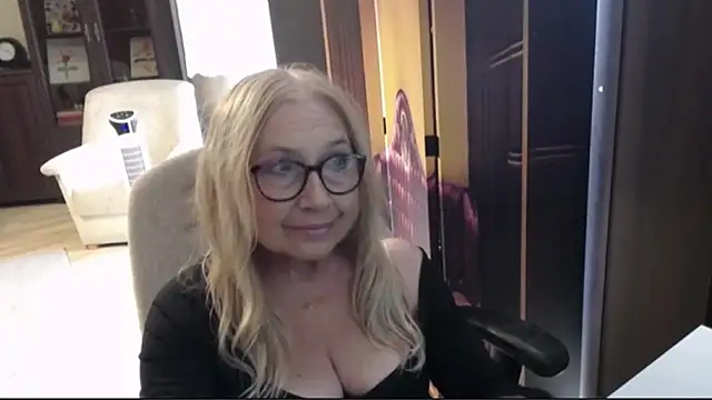Snapshot of sofia_xkiss chatting on July 21, 2026, 1:56 pm sofia xkiss online show from July 21, 2026, 1:56 pm