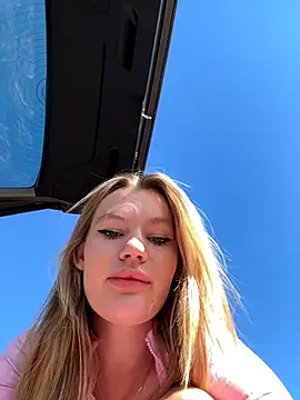 justmila online show from October 28, 2025, 10:03 am