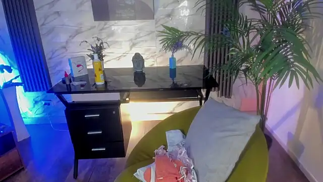 Snapshot of SofiaGomez420 chatting on February 8, 2025, 9:46 am SofiaGomez420 online show from February 8, 2025, 9:46 am