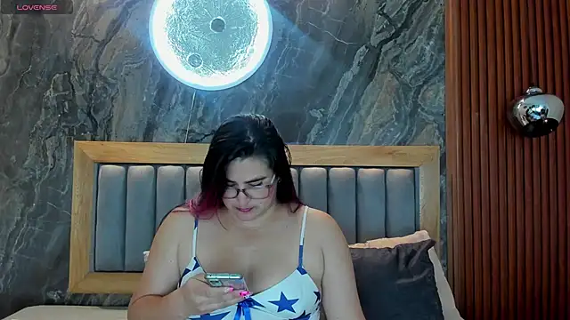 BellaPeers  online show from October 26, 2025, 12:16 pm