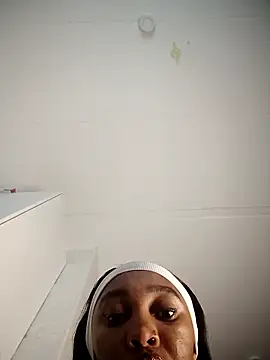 Shria107 online show from March 14, 2026, 9:04 am