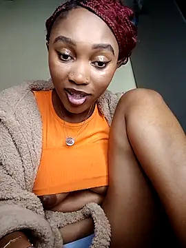 Shria107 online show from October 14, 2025, 11:04 pm