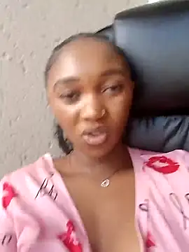 Shria107 online show from March 9, 2025, 12:31 pm