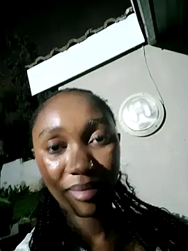 Shria107 online show from March 6, 2025, 5:22 pm