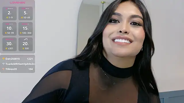 Snapshot of Kendall-Moll chatting on November 21, 2025, 2:27 pm Kendall-Moll online show from November 21, 2025, 2:27 pm