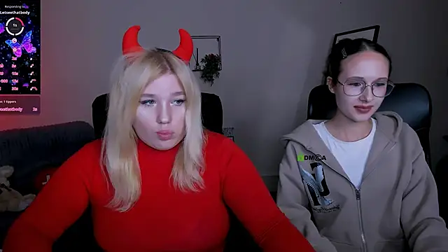 Snapshot of juli_kisss chatting on September 10, 2025, 7:24 pm juli kisss online show from September 10, 2025, 7:24 pm