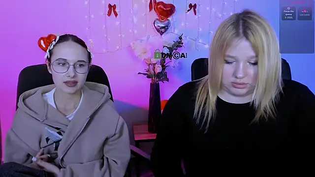 Snapshot of juli_kisss chatting on March 30, 2026, 8:43 pm juli kisss online show from March 30, 2026, 8:43 pm