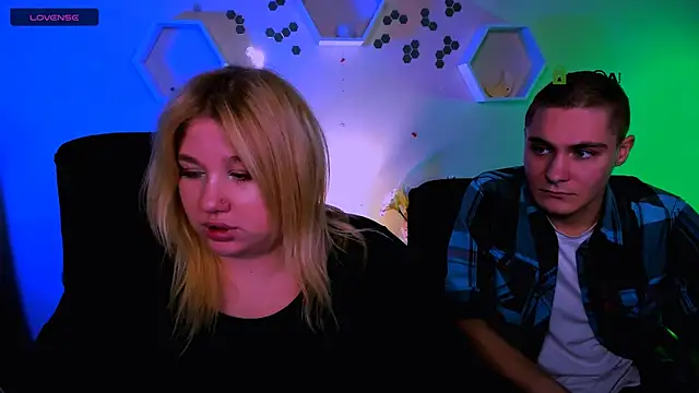 Snapshot of juli_kisss chatting on November 25, 2025, 1:33 pm juli kisss online show from November 25, 2025, 1:33 pm