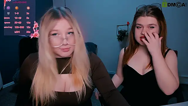 Snapshot of juli_kisss chatting on March 5, 2025, 8:00 pm juli kisss online show from March 5, 2025, 8:00 pm