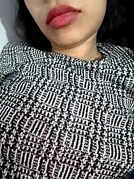 Snapshot of catreena chatting on February 26, 2025, 9:53 pm catreena online show from February 26, 2025, 9:53 pm
