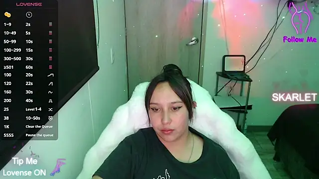 Skarlet Adams28 online show from October 10, 2025, 11:49 pm