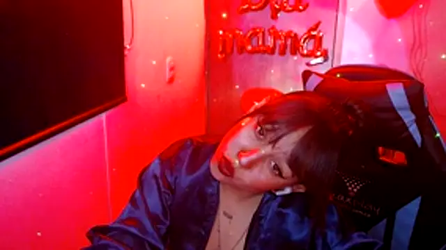 Skarlet Adams28 online show from May 8, 2026, 10:02 pm