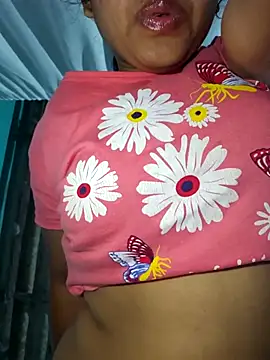 Snapshot of hotbaby_5 chatting on November 25, 2025, 6:14 am hotbaby 5 online show from November 25, 2025, 6:14 am