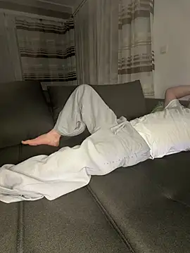 w12er online show from March 20, 2026, 6:53 pm