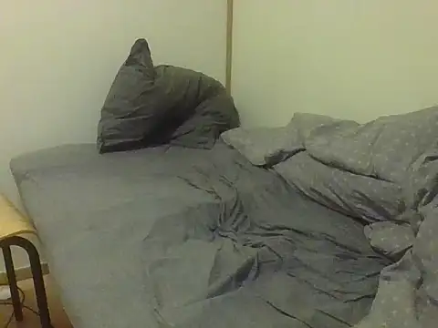 sympatyczny223 online show from February 1, 2026, 8:34 am