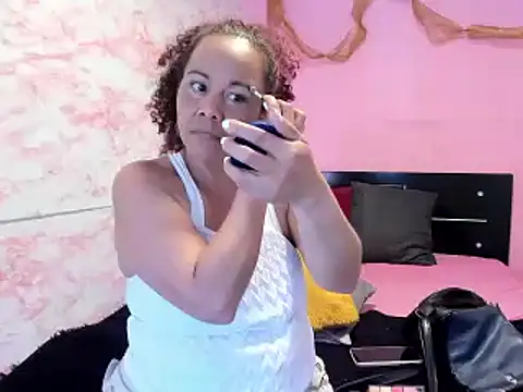 Snapshot of Brunette_sasha chatting on March 12, 2025, 7:14 pm Brunette sasha online show from March 12, 2025, 7:14 pm