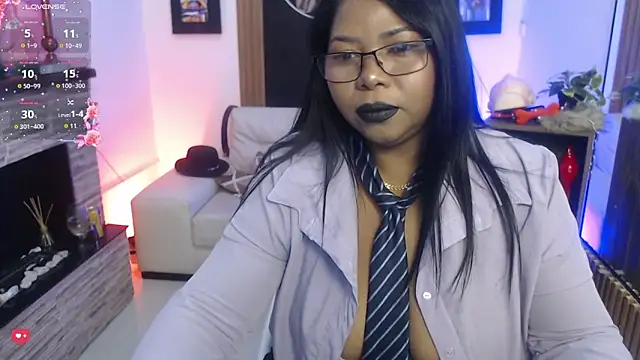 Snapshot of Keilathompson chatting on April 17, 2026, 10:40 am Keilathompson online show from April 17, 2026, 10:40 am