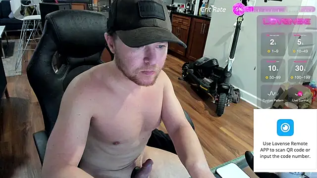 Snapshot of aaron_s_x chatting on January 20, 2025, 11:32 pm aaron s x online show from January 20, 2025, 11:32 pm