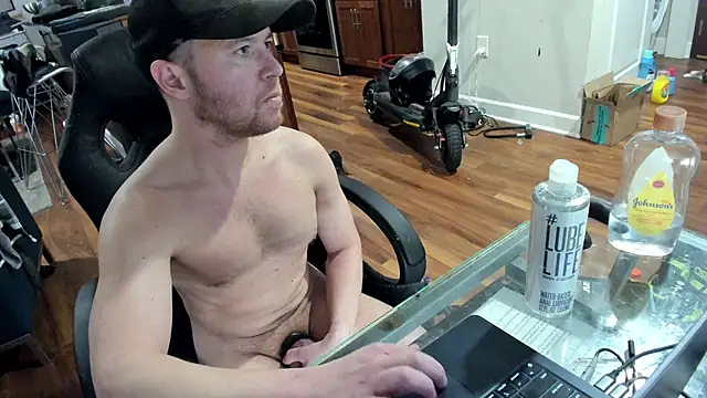 Snapshot of aaron_s_x chatting on March 20, 2025, 11:56 pm aaron s x online show from March 20, 2025, 11:56 pm