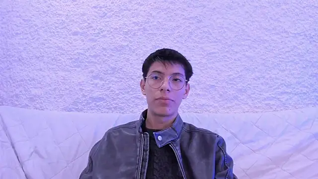 Snapshot of alexandersawyer chatting on December 5, 2025, 12:04 pm alexandersawyer online show from December 5, 2025, 12:04 pm