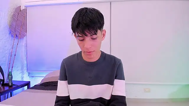 Snapshot of alexandersawyer chatting on October 24, 2025, 4:00 am alexandersawyer online show from October 24, 2025, 4:00 am