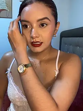 Snapshot of Melanyprada chatting on May 12, 2026, 5:26 am Melanyprada online show from May 12, 2026, 5:26 am