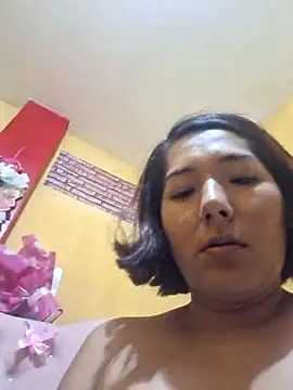 Snapshot of yarely9 chatting on June 14, 2026, 4:57 am yarely9 online show from June 14, 2026, 4:57 am