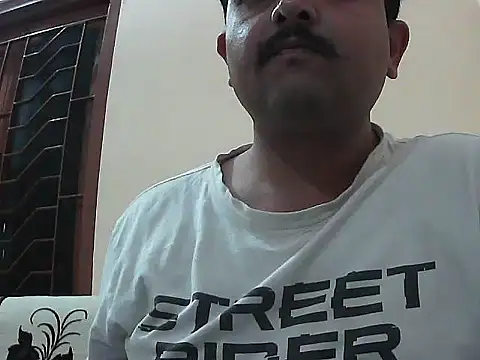 Snapshot of Akhil3290 chatting on March 28, 2026, 4:30 pm Akhil3290 online show from March 28, 2026, 4:30 pm