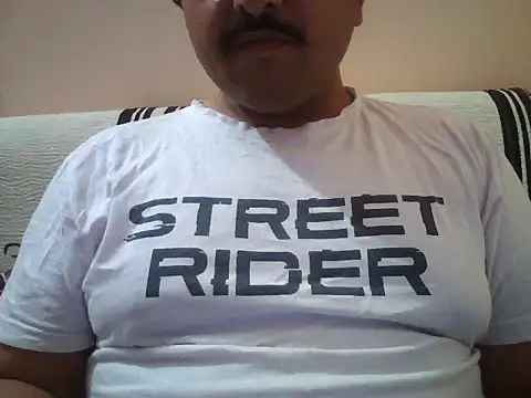 Snapshot of Akhil3290 chatting on April 16, 2026, 3:24 pm Akhil3290 online show from April 16, 2026, 3:24 pm