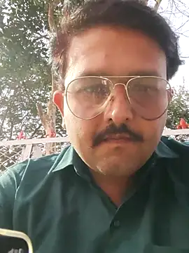 Akhil3290 online show from February 21, 2025, 1:33 pm