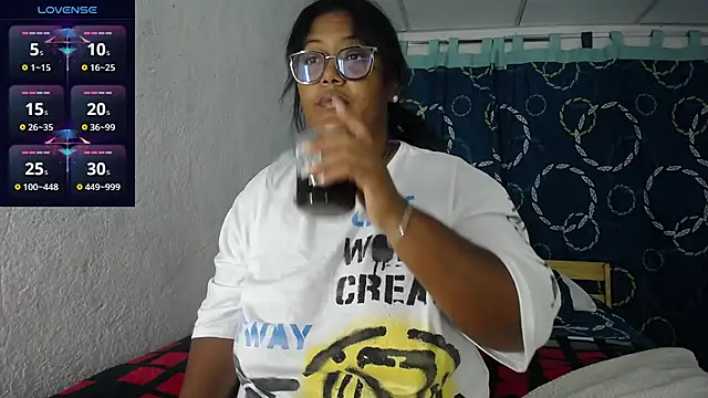 Snapshot of miajoseph_ chatting on May 5, 2026, 3:09 am miajoseph online show from May 5, 2026, 3:09 am