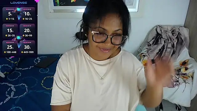 miajoseph  online show from March 21, 2025, 4:28 am