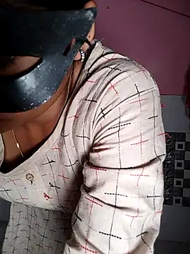 Shivani Mumbai85 online show from March 5, 2025, 2:56 pm