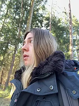 Snapshot of See_my_Boobs_ chatting on March 19, 2025, 12:56 pm See my Boobs online show from March 19, 2025, 12:56 pm