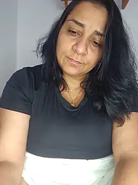 paulinaDiaz1 online show from December 22, 2025, 2:50 pm