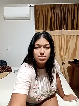 Snapshot of Lylyth420 chatting on March 20, 2026, 2:01 am Lylyth420 online show from March 20, 2026, 2:01 am