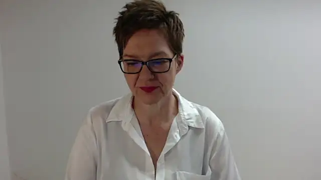 Snapshot of Sofie69Velvet chatting on March 5, 2026, 3:14 am Sofie69Velvet online show from March 5, 2026, 3:14 am