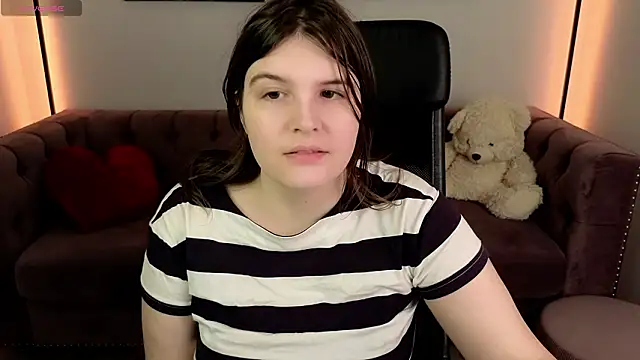 Ruyjin Choi online show from February 8, 2026, 10:57 am