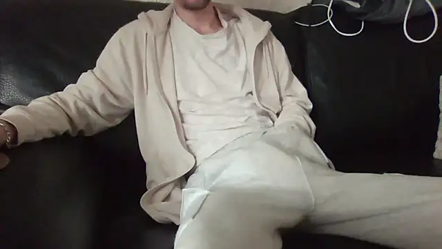 passif520 online show from February 24, 2026, 8:26 am