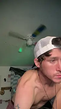 Snapshot of bigdckstud chatting on December 22, 2025, 7:36 pm bigdckstud online show from December 22, 2025, 7:36 pm