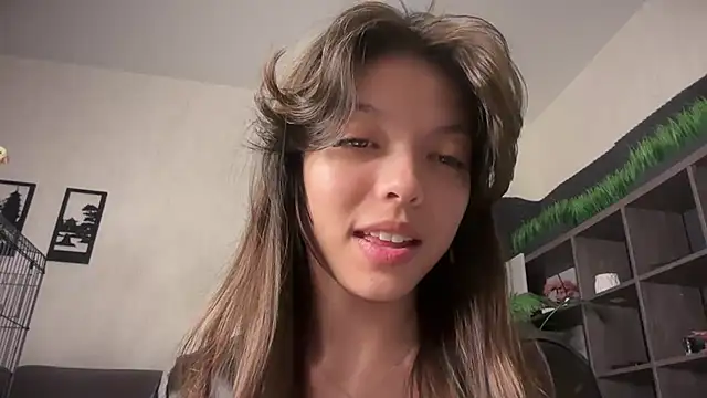 Snapshot of DesiredHoney chatting on September 28, 2025, 5:42 pm DesiredHoney online show from September 28, 2025, 5:42 pm