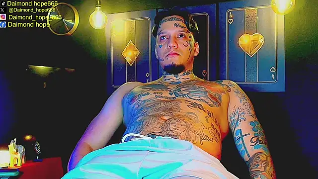 daimond hope666 online show from December 17, 2025, 9:42 pm